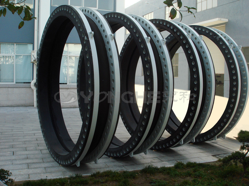 陽(yáng)江核電廠3.4號(hào)機(jī)組凝汽器系統(tǒng)進(jìn)出口橡膠膨脹節(jié)